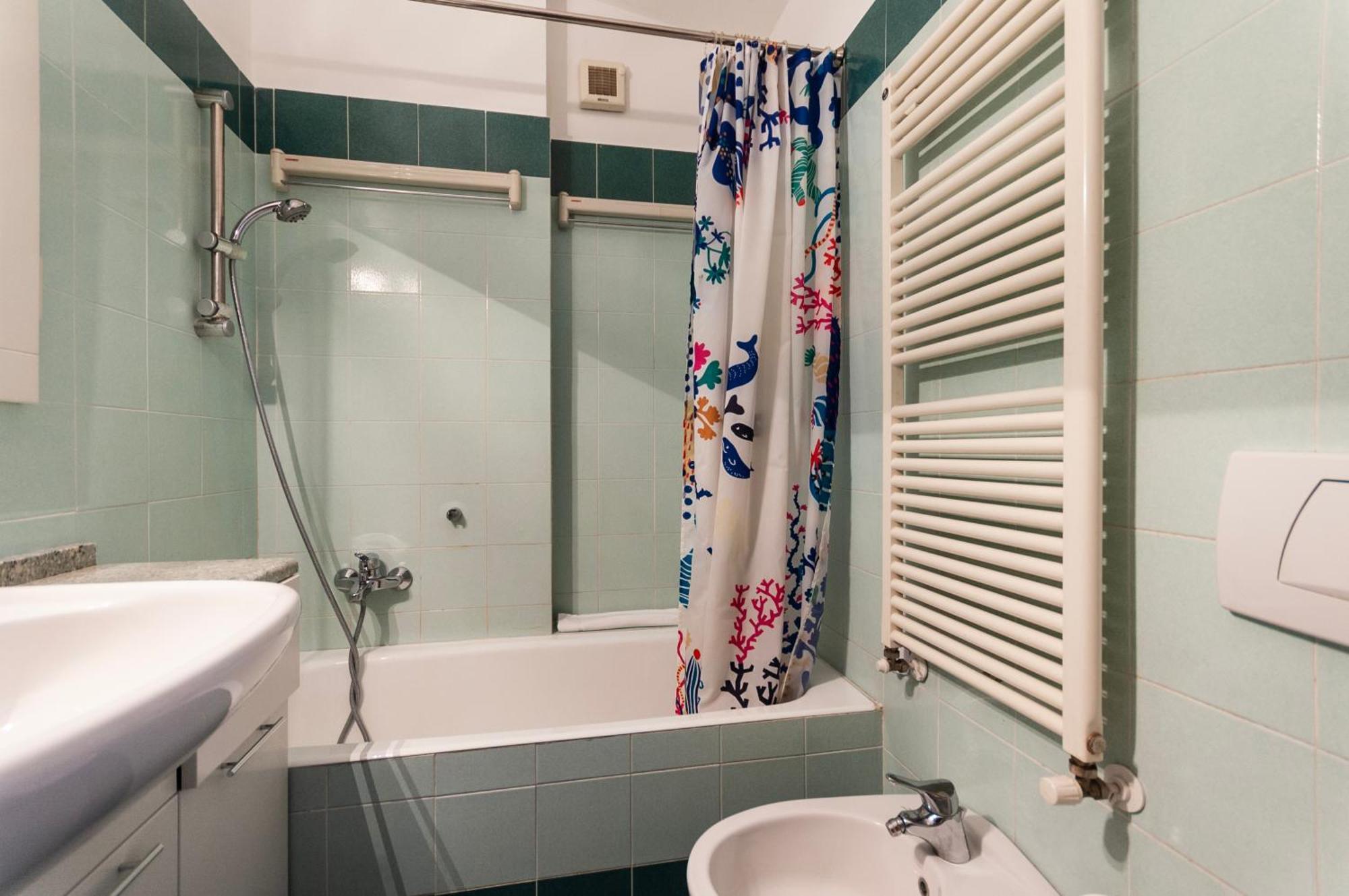 Youhosty - Loreto 1 Bedroom Apartment Mailand