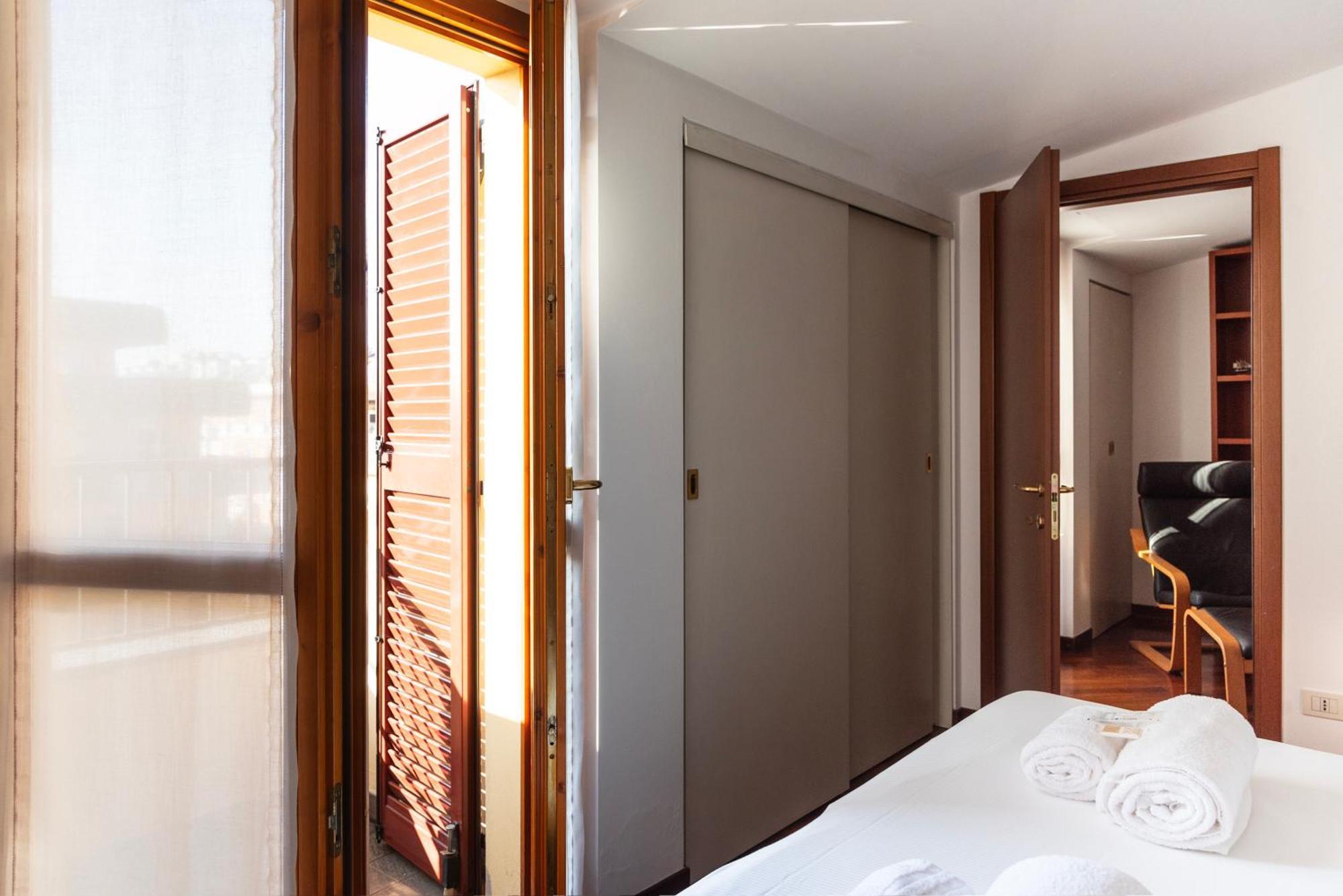 Apartment Youhosty - Loreto 1 Bedroom Mailand