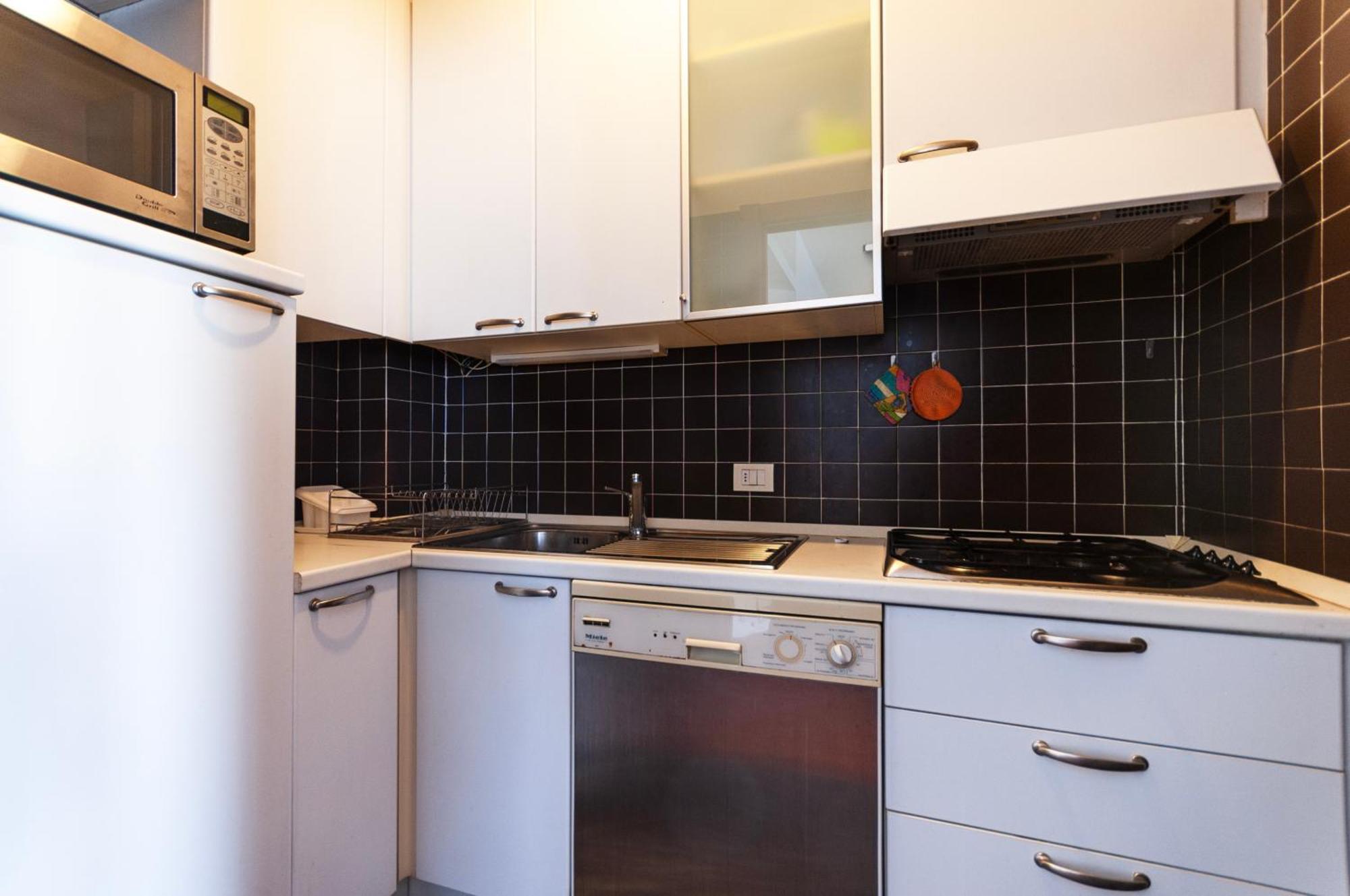 Youhosty - Loreto 1 Bedroom * Mailand